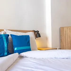 W25 Smart Apartamento